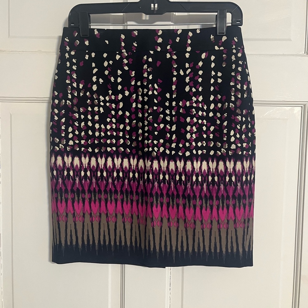 Ann Taylor Navy & Pink Patterned Skirt